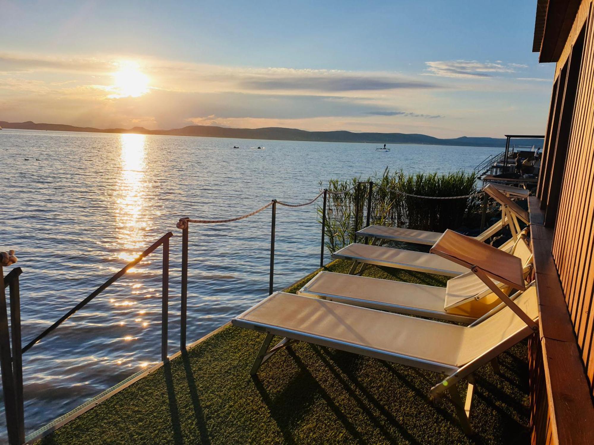 Butique Apartman Grand Balatonlelle Exteriör bild