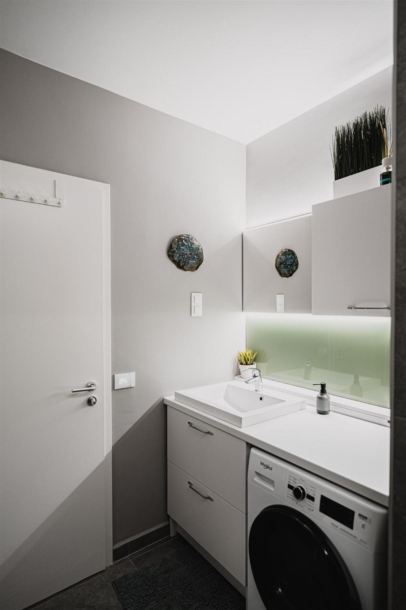 Butique Apartman Grand Balatonlelle Exteriör bild