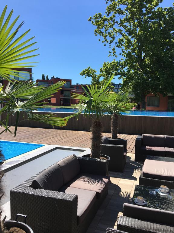 Butique Apartman Grand Balatonlelle Exteriör bild